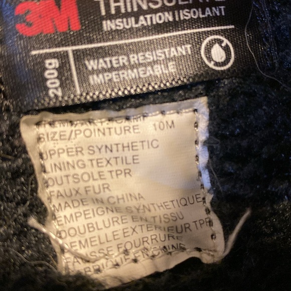 Aquatherm Boots, Women’s 10, pre-owned pet friendly home. - Picture 4 of 8